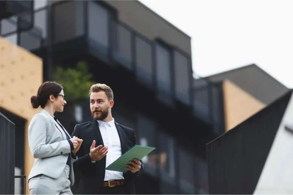 Real Estate Investment Specialist Agency - Hire a Real Estate Investment Specialist